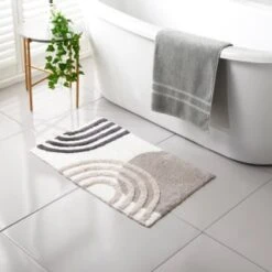 B&M Neutral Arch Bath Mat